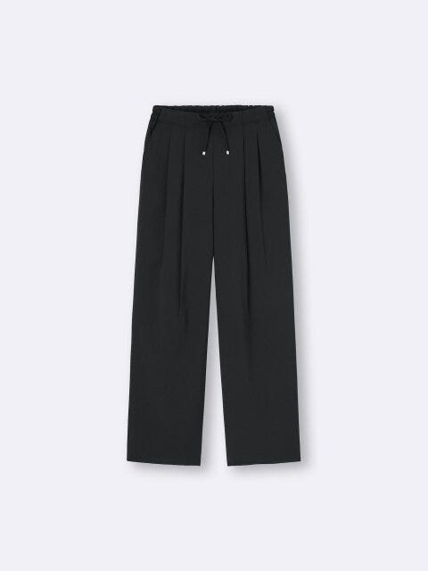 GU ドレープワイドパンツ GUのドレープワイドパンツ
