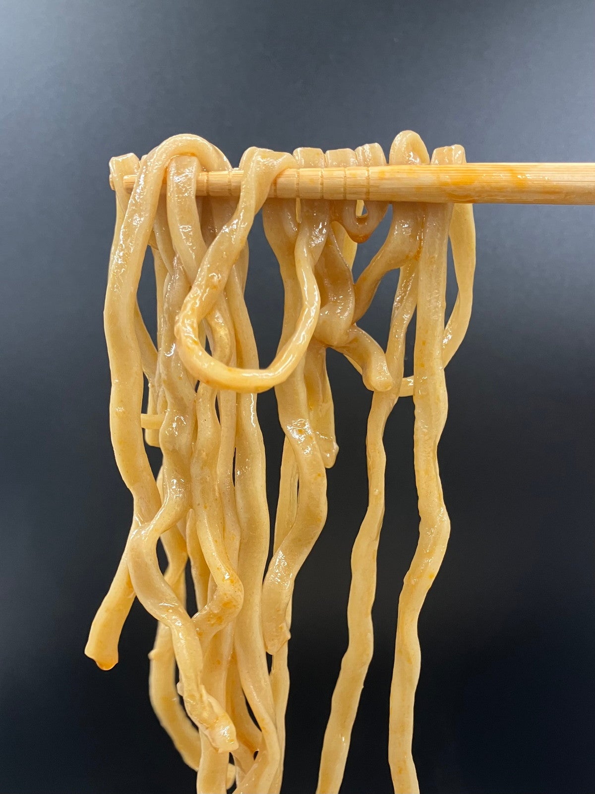 中華蕎麦とみ田監修 ウマ辛豚ラーメン（提供写真）