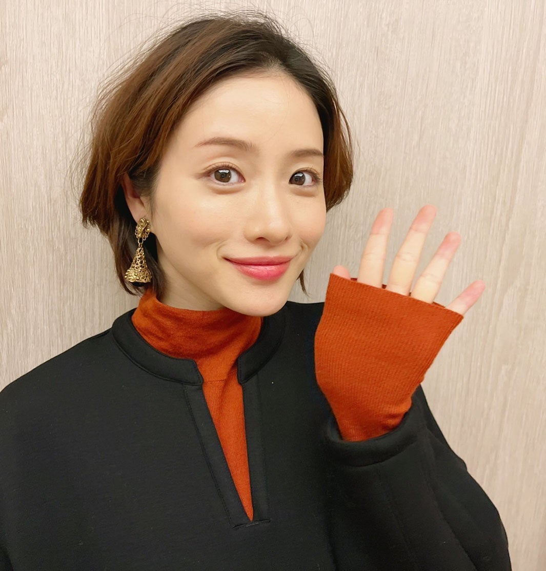 石原さとみ「35歳になりました」年内最後のメッセージ