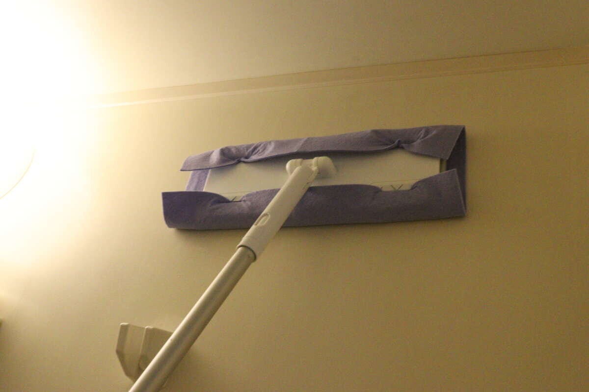 ダイソー吸水クロス220円浴室天井壁掃除