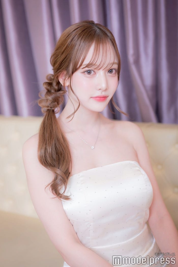 かな「CLUB RAISE」(C)モデルプレス