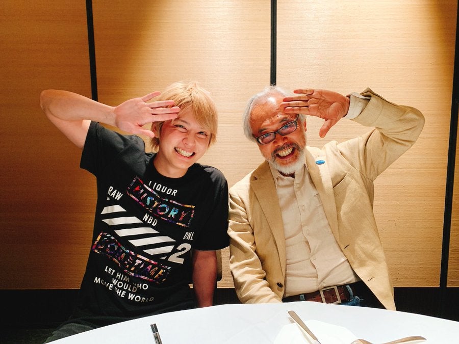 手越祐也「となりの手越」に反応“宮崎駿似”高野隆弁護士との2ショット公開