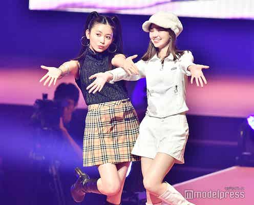 久間田琳加&マーシュ彩が“アムラー”に 厚底ブーツで白肌美脚かがやく<Seventeen 夏の学園祭2018>