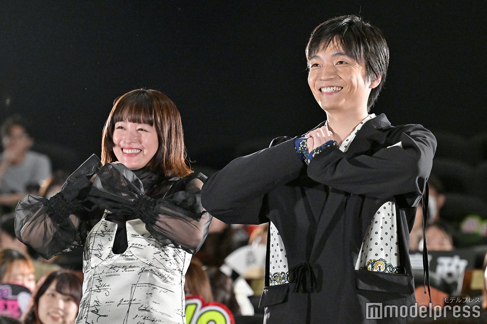 清野菜名、岡山天音（C）モデルプレス