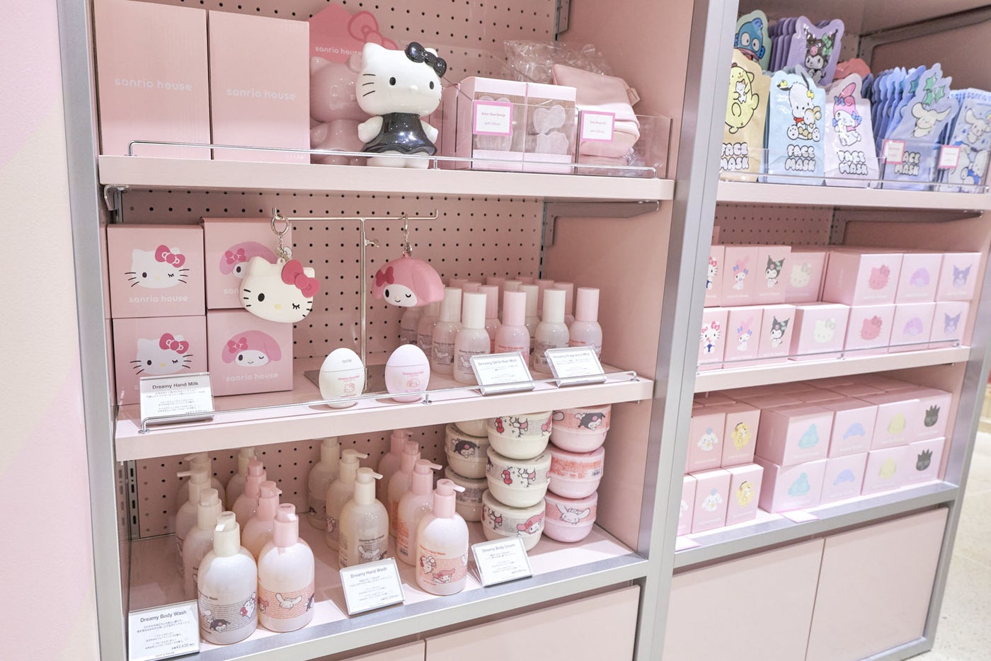 「サンリオハウス ルクア大阪店」（C）2026 SANRIO CO., LTD. APPROVAL NO. L664297