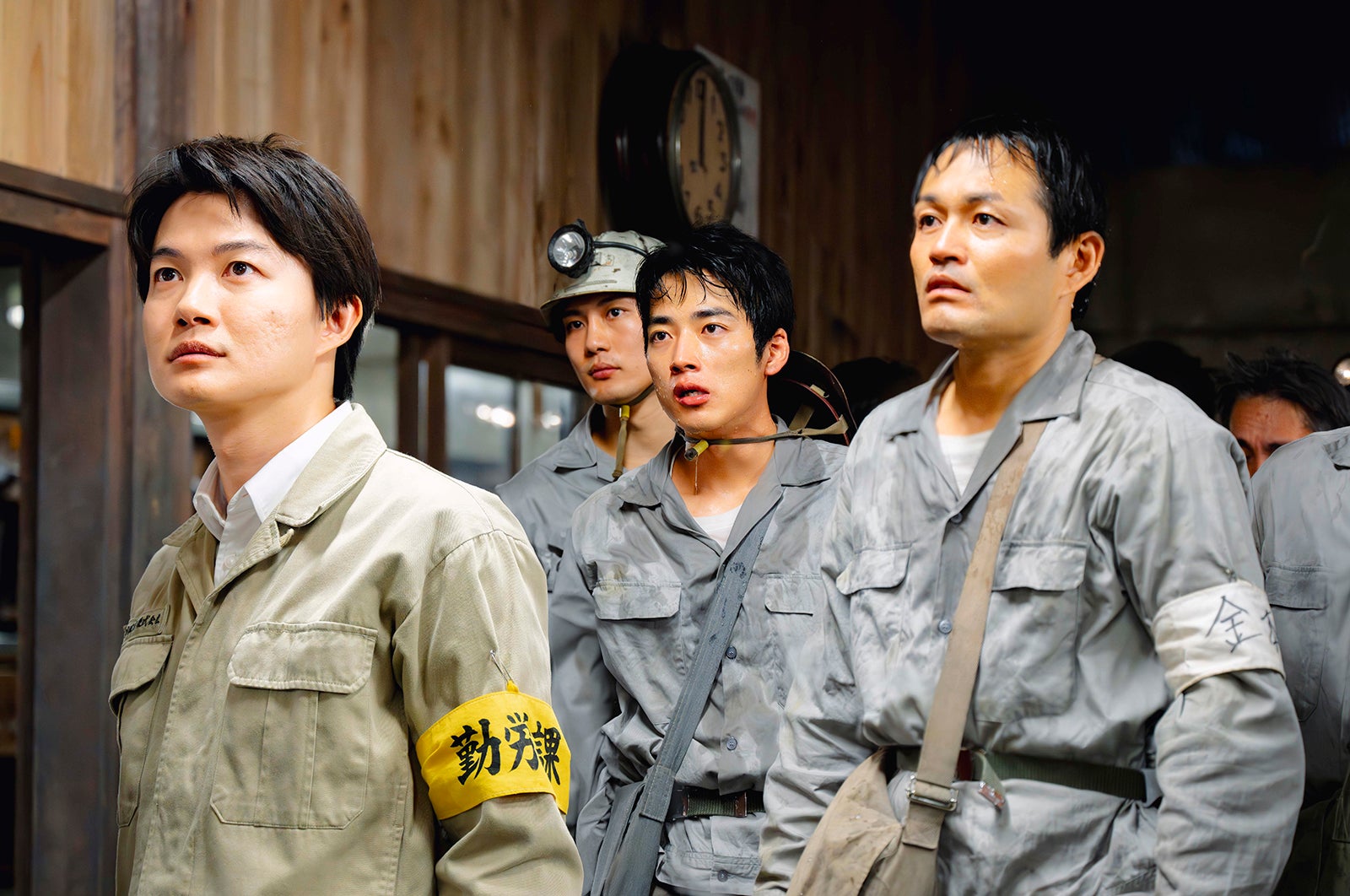 神木隆之介ら「海に眠るダイヤモンド」第7話（C）TBSスパークル／TBS