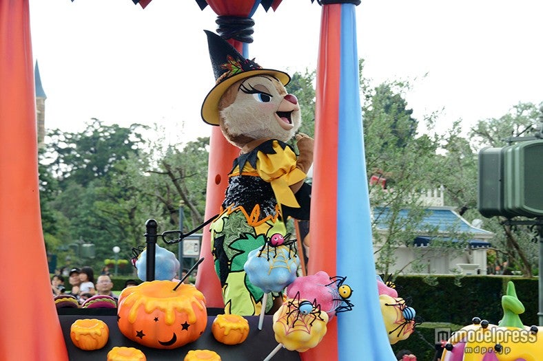 パレード「ハッピーハロウィーンハーベスト」