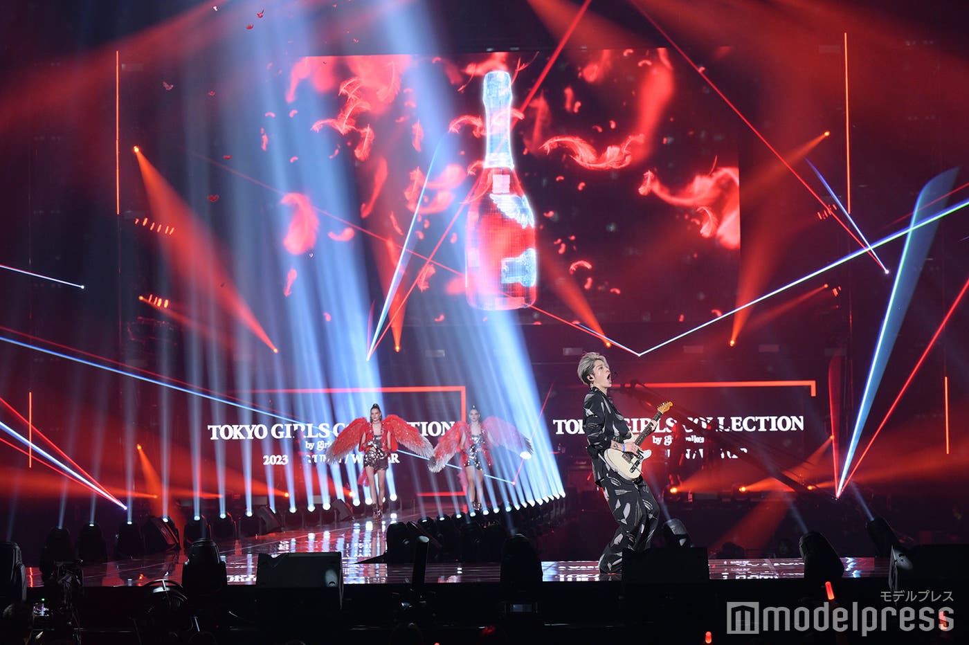 『ANGEL CHAMPAGNE Vintage2008 ULTRAMAN EDITION』を初お披露目(C)モデルプレス