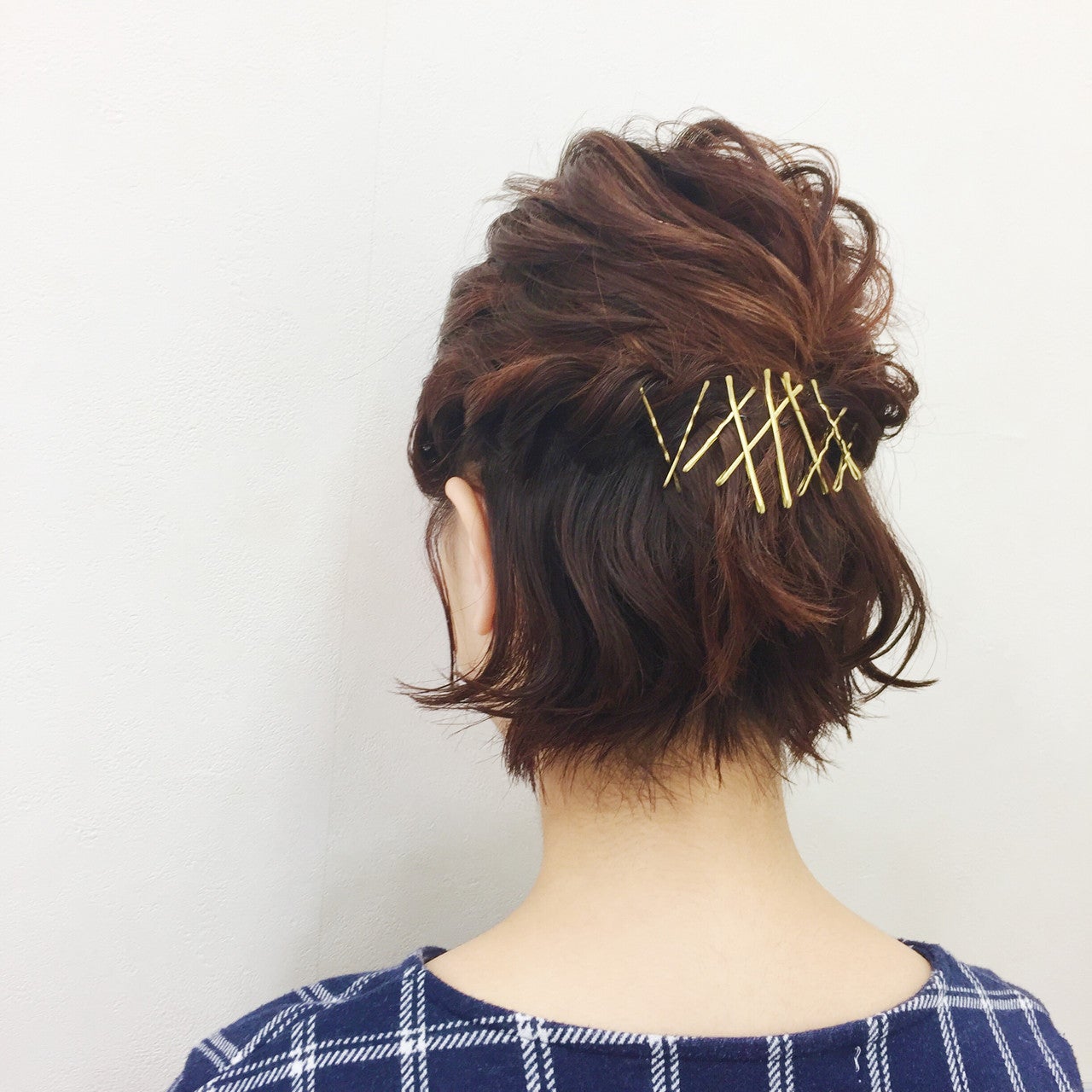 ヘアピンだけで瞬時に可愛い 1分でできるアレンジアイデア モデルプレス ヘアピンだけで瞬時に可愛い 1分でできるアレンジアイデア モデルプレス
