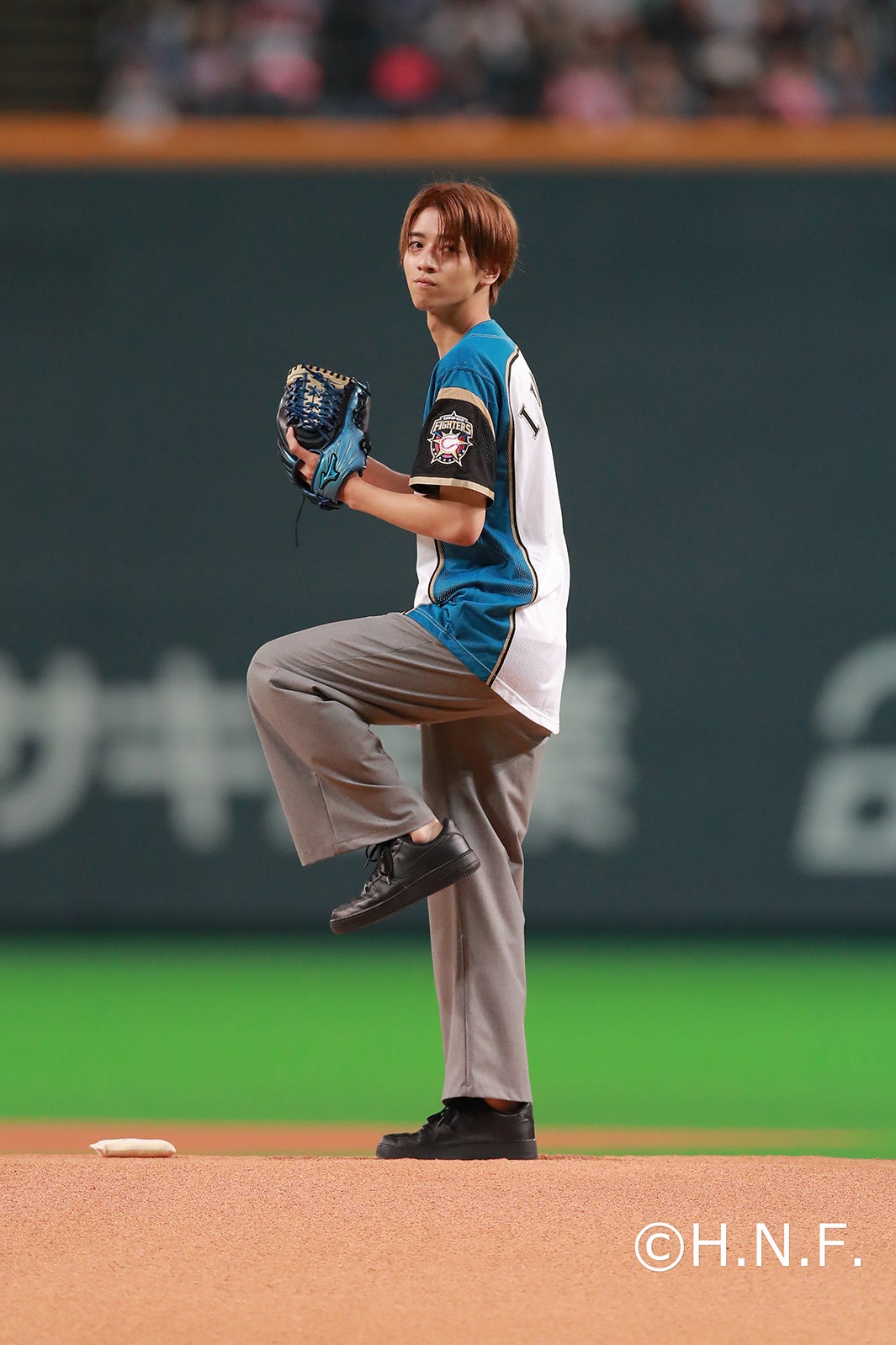 飯島寛騎（C）H.N.F.