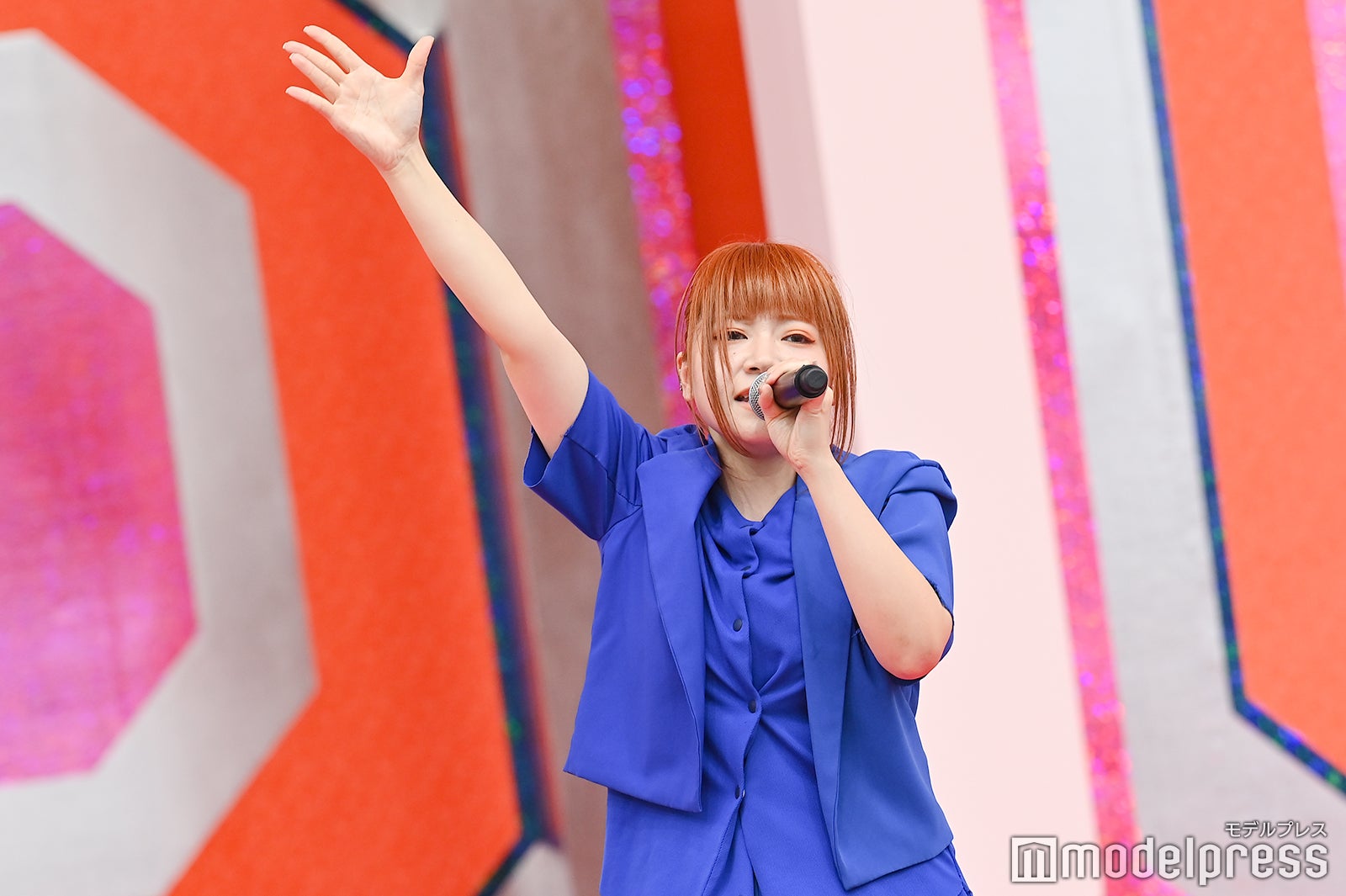 CARRY LOOSE（C）モデルプレス