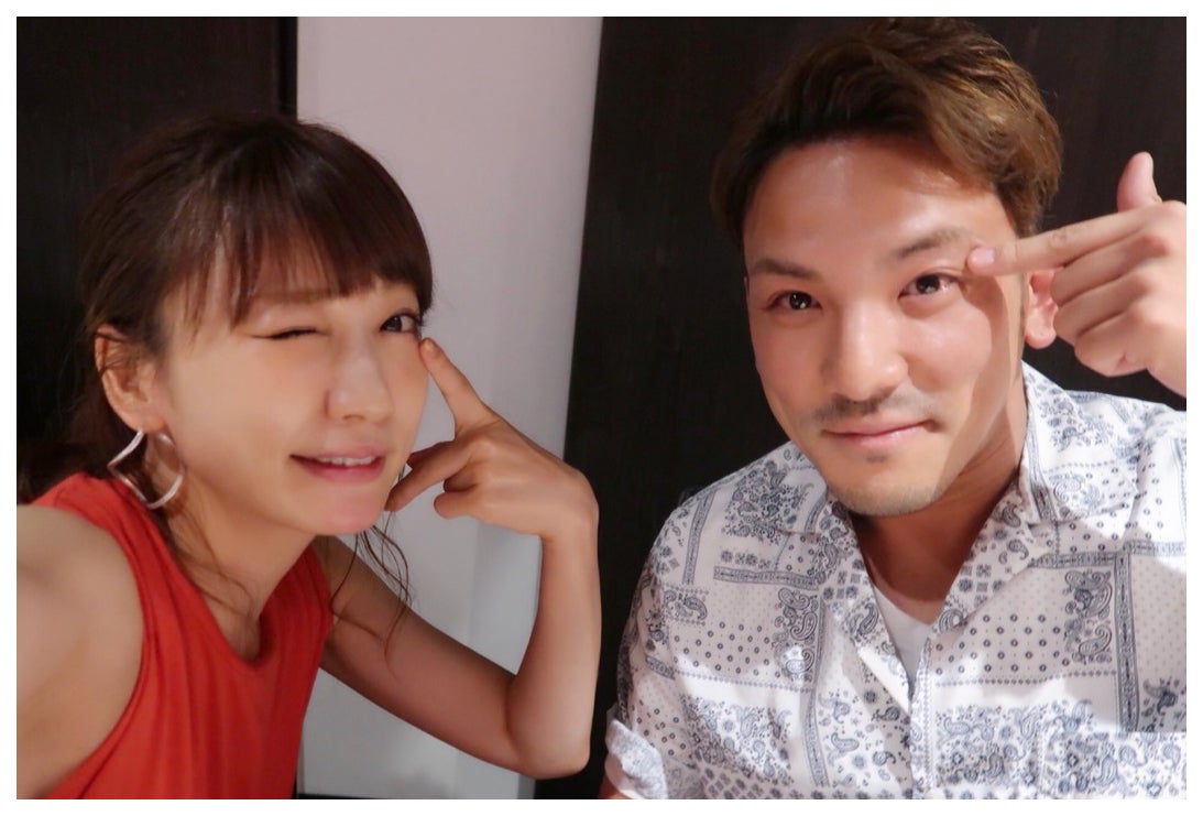 桃、ヒデ／桃公式ブログより