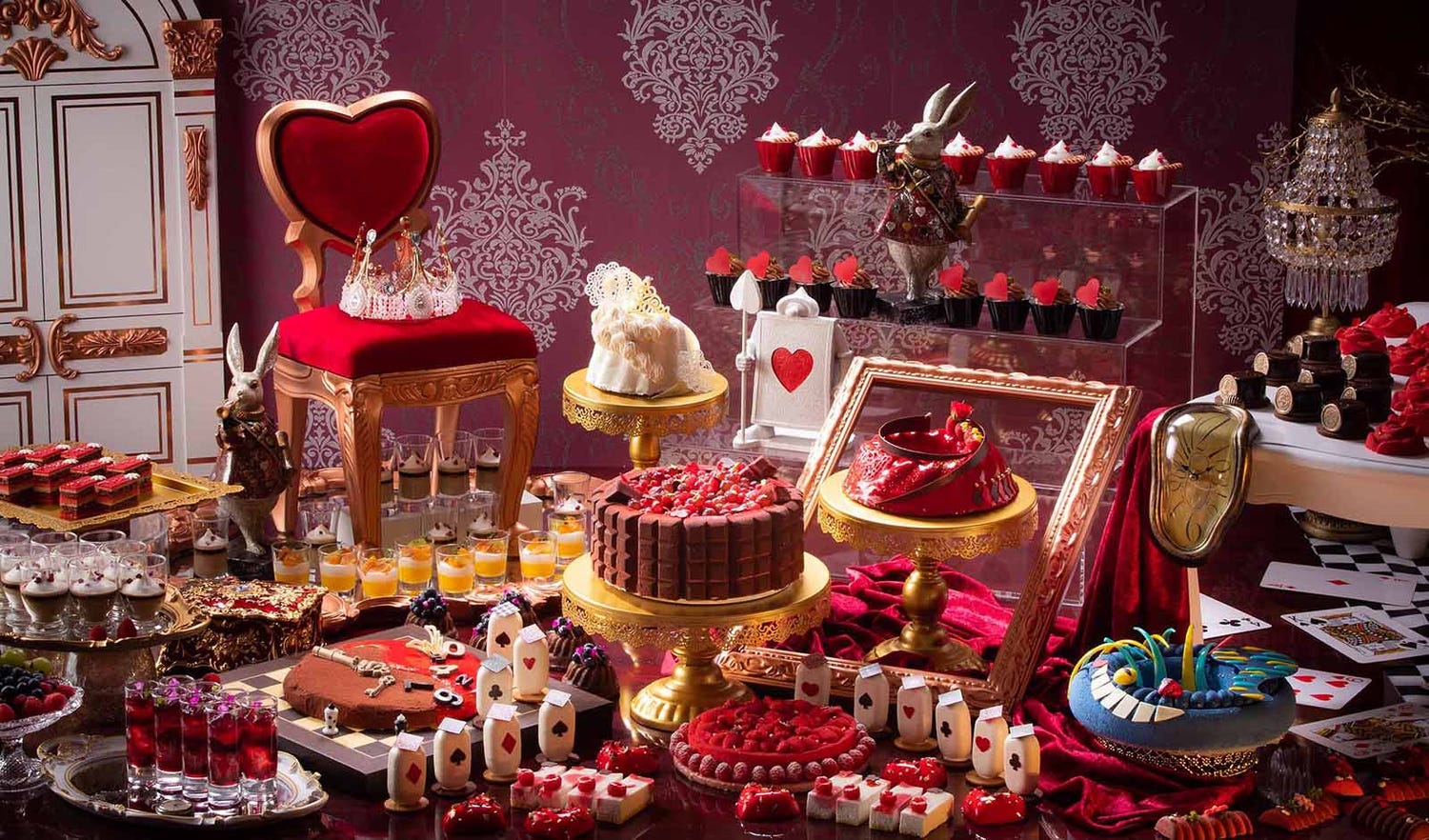 アリスの世界観のスイーツビュッフェ「アリスのヘンテコ不思議なスイーツティーパーティー」ヒルトン大阪で開催