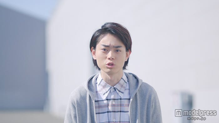 菅田将暉/新CMカットより