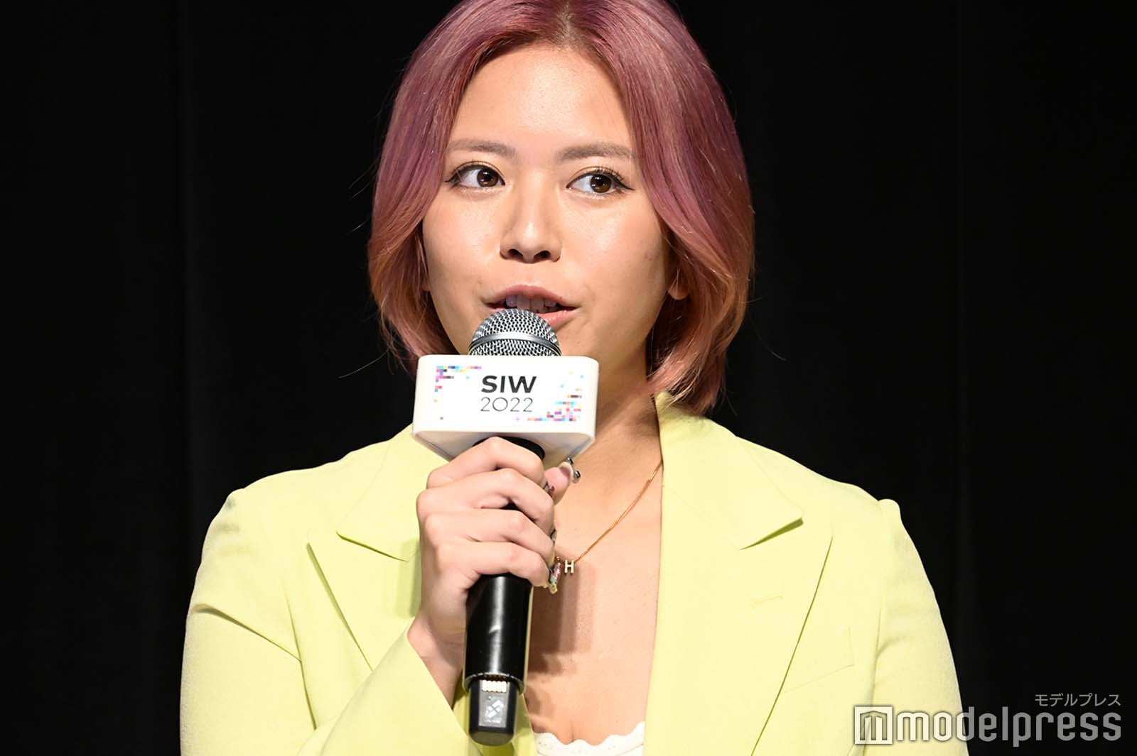 赤荻瞳氏 （C）モデルプレス