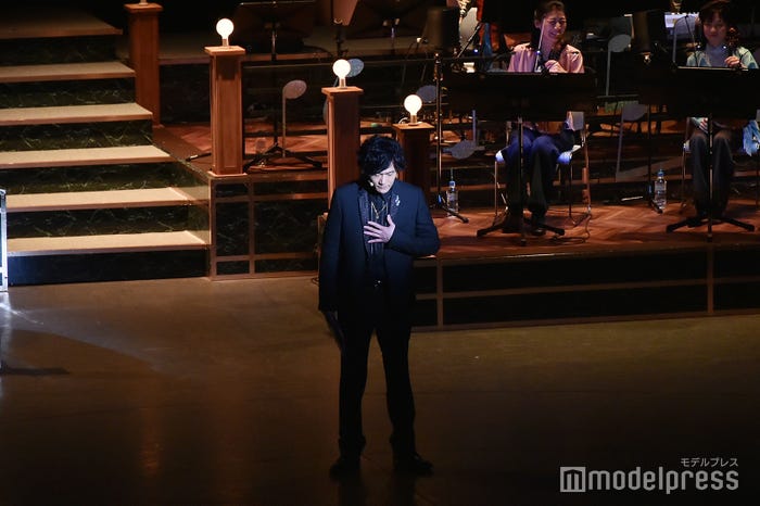 「私がウォルト・ディズニーです」と自己紹介する稲垣吾郎(C)モデルプレス