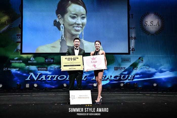 金子賢、ビューティーフィットネスモデルトールクラス総合優勝・前川紗希さん (提供写真)