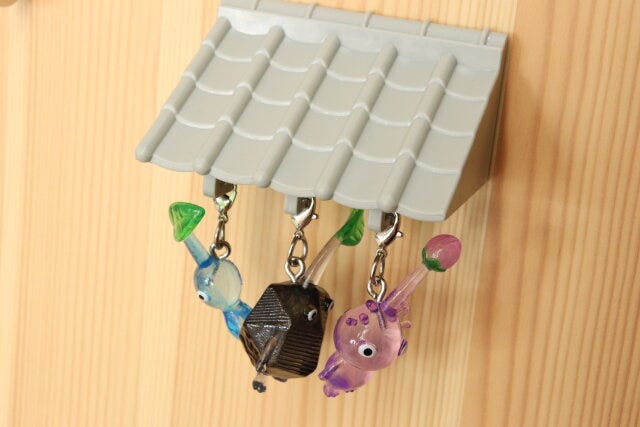 セリア フック付き屋根オブジェ セリアのフック付き屋根オブジェでディスプレイ