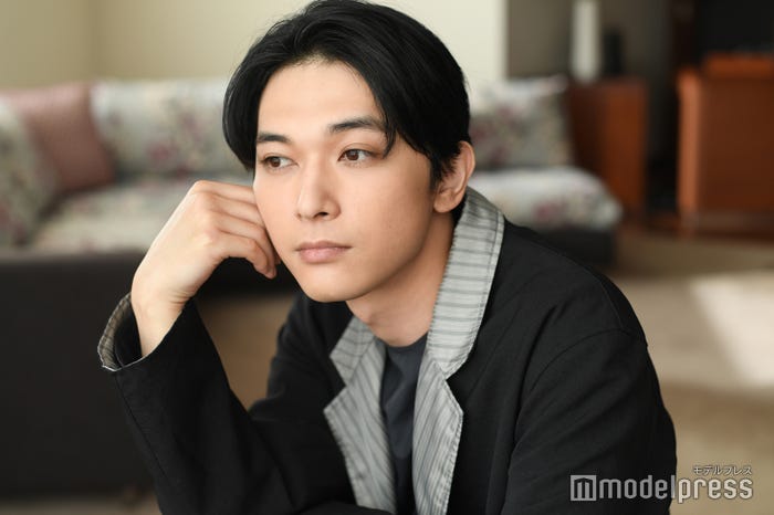 吉沢亮(C)モデルプレス