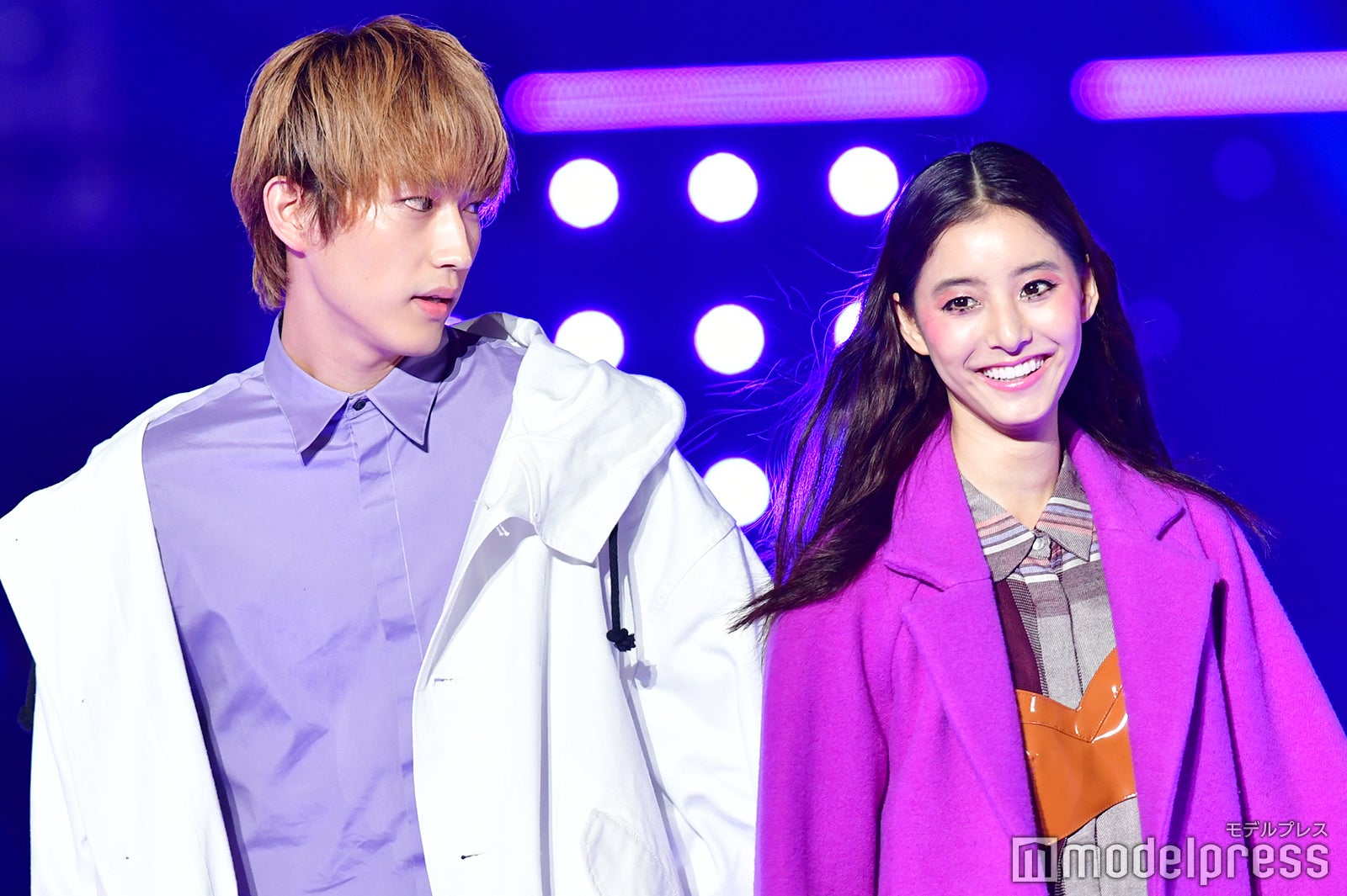 杉野遥亮、新木優子（C）モデルプレス