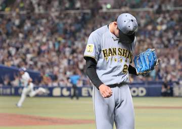 阪神 今朝丸裕喜ホロ苦い先発デビュー 4回4失点降板 解説「右打者の内角に投げきれていない」四回に福永に許した同点打を指摘