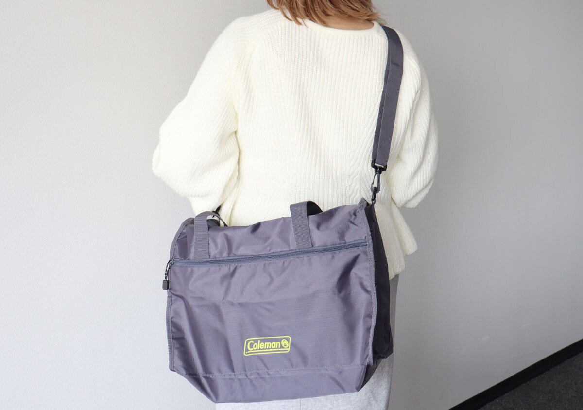 宝島社 雑誌付録 オトナミューズ4月号増刊 Coleman(コールマン)大きな前ポケットが付いた軽量ボストンバッグ 宝島社雑誌付録のオトナミューズ4月号増刊のColeman(コールマン)大きな前ポケットが付いた軽量ボストンバッグ5