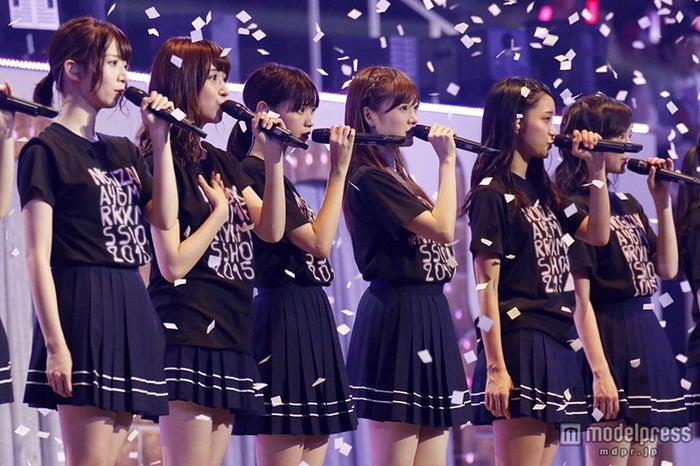 白石麻衣 西野七瀬ら 乃木坂46サンタ が可愛い サプライズ発表は 朗報 悲報 セットリスト モデルプレス 白石麻衣 西野七瀬ら 乃木坂46サンタ が可愛い サプライズ発表は 朗報 悲報 セットリスト モデルプレス