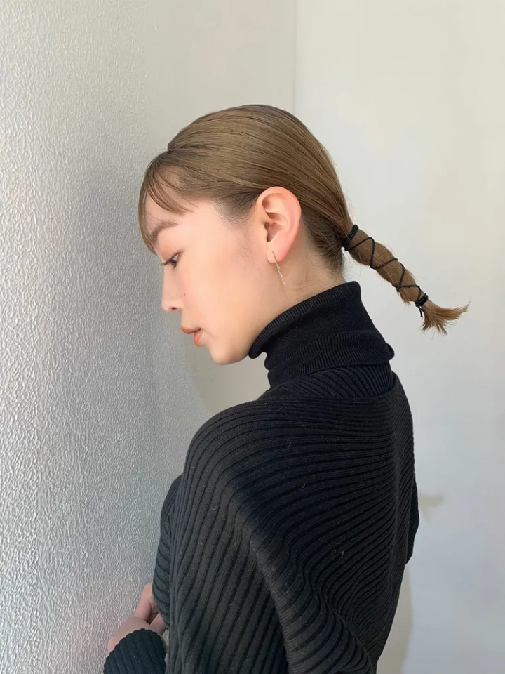 ミディアム 結婚式の二次会向けの髪型15選 自分でできるお呼ばれヘアカタログ モデルプレス