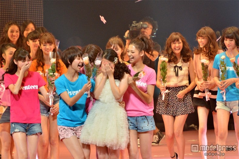 「Seventeen 夏の学園祭2012」の模様