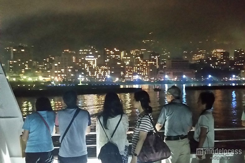 「熱海～初島イルミネーションナイトクルーズ」／画像提供：富士急行