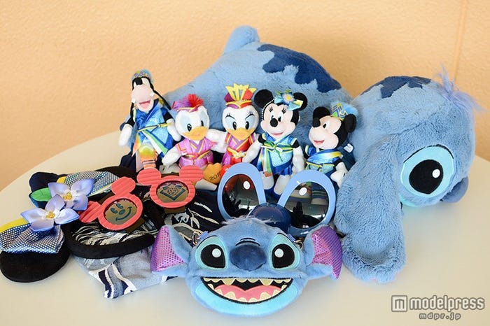 ディズニーランドの夏グッズ