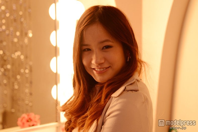 モデルプレスのインタビューに応じたキム ダオ