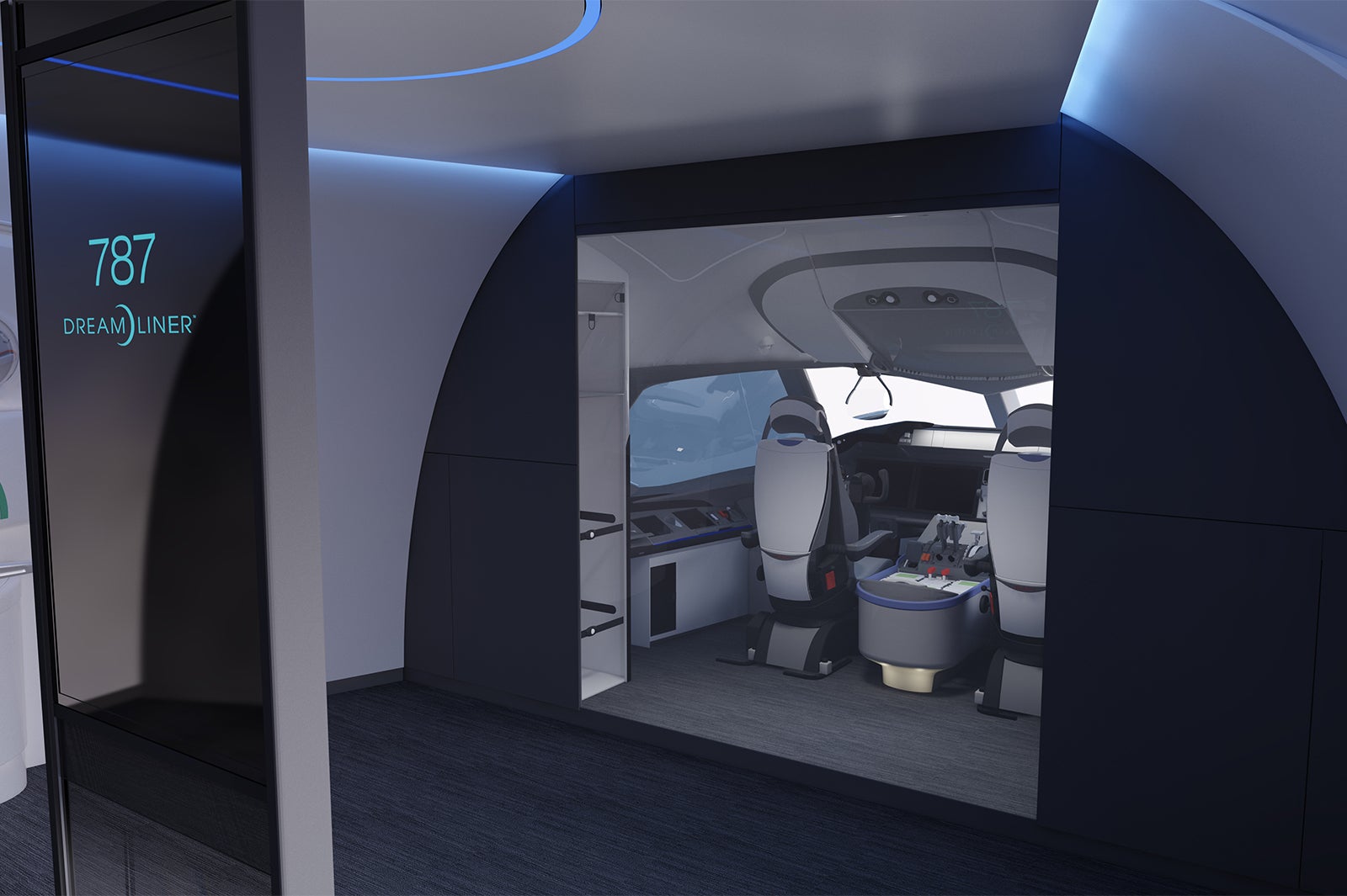 ZA001コックピット／画像提供：中部国際空港