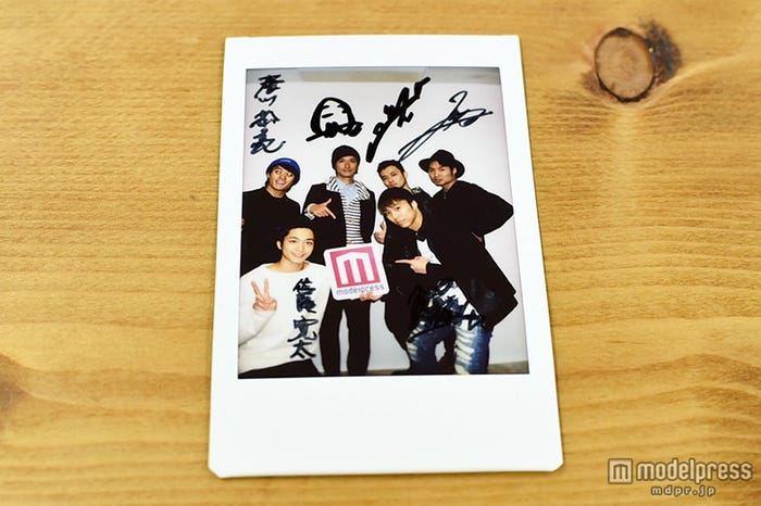 <モデルプレス読者限定>直筆サイン入りチェキを2名にプレゼント