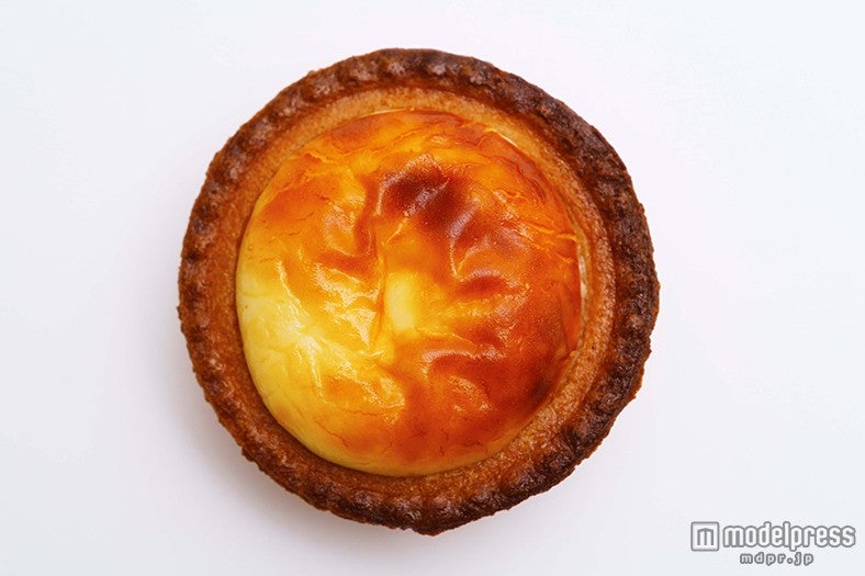 バンコクの「焼きたてチーズタルト」は80バーツ／1ピース、450バーツ／6ピース／画像提供：BAKE