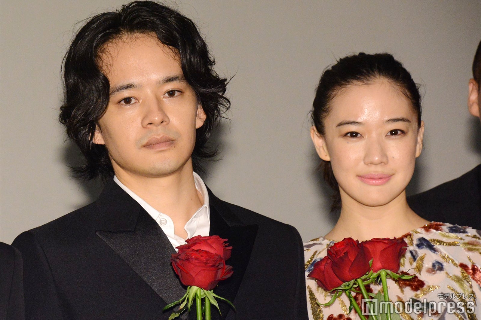 池松壮亮、蒼井優（C）モデルプレス