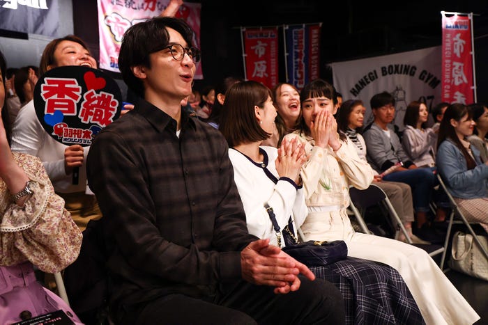 小関裕太、玉井詩織、奈緒「あのクズを殴ってやりたいんだ」第4話(C)TBS