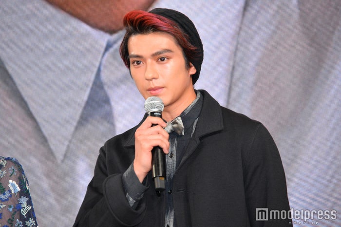 真剣佑の 赤髪 にした理由が 真面目 観客から驚きの声 モデルプレス 真剣佑の 赤髪 にした理由が 真面目 観客から驚きの声 モデルプレス