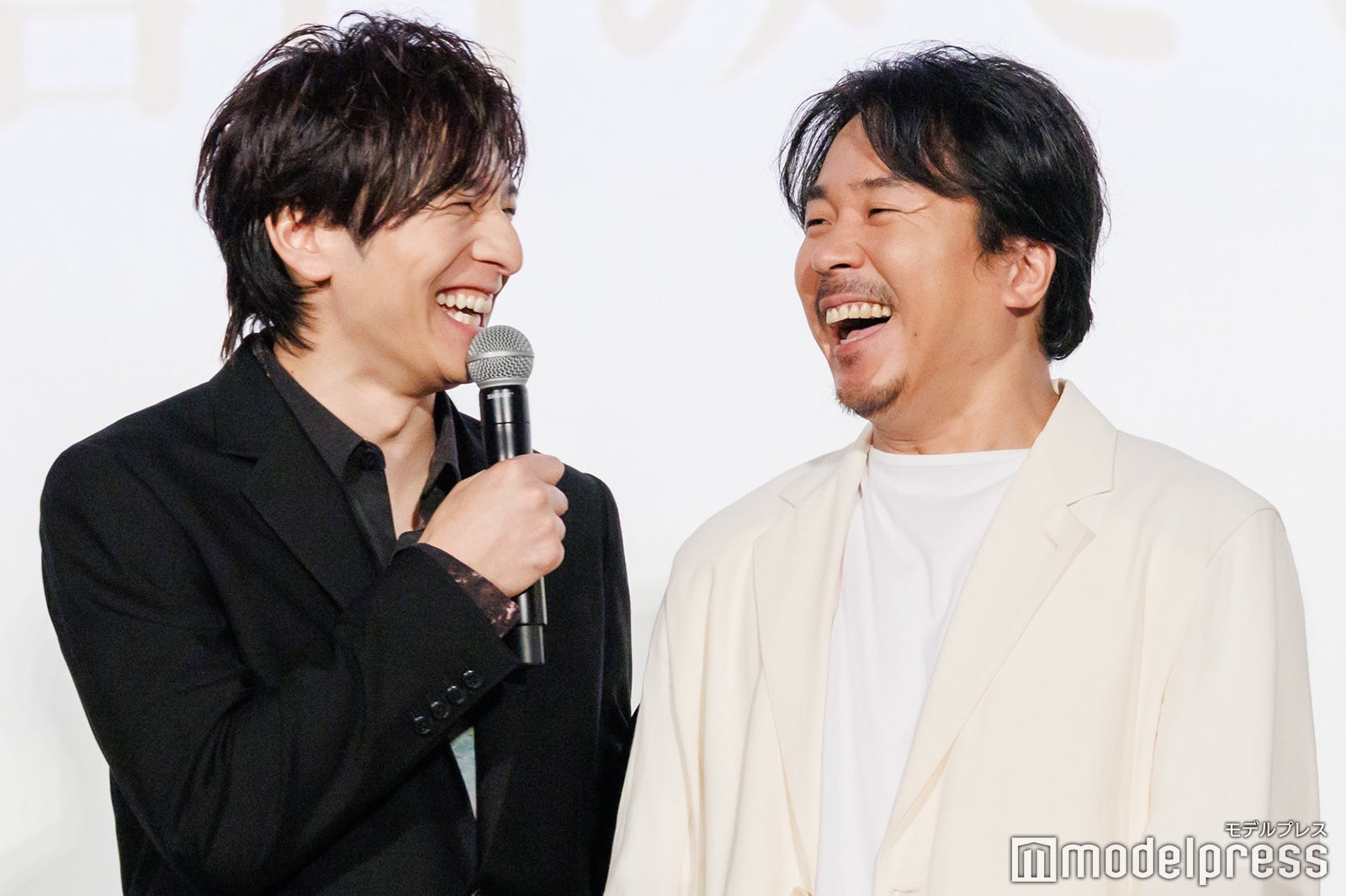 生田斗真、ヤン・イクチュン（C）モデルプレス