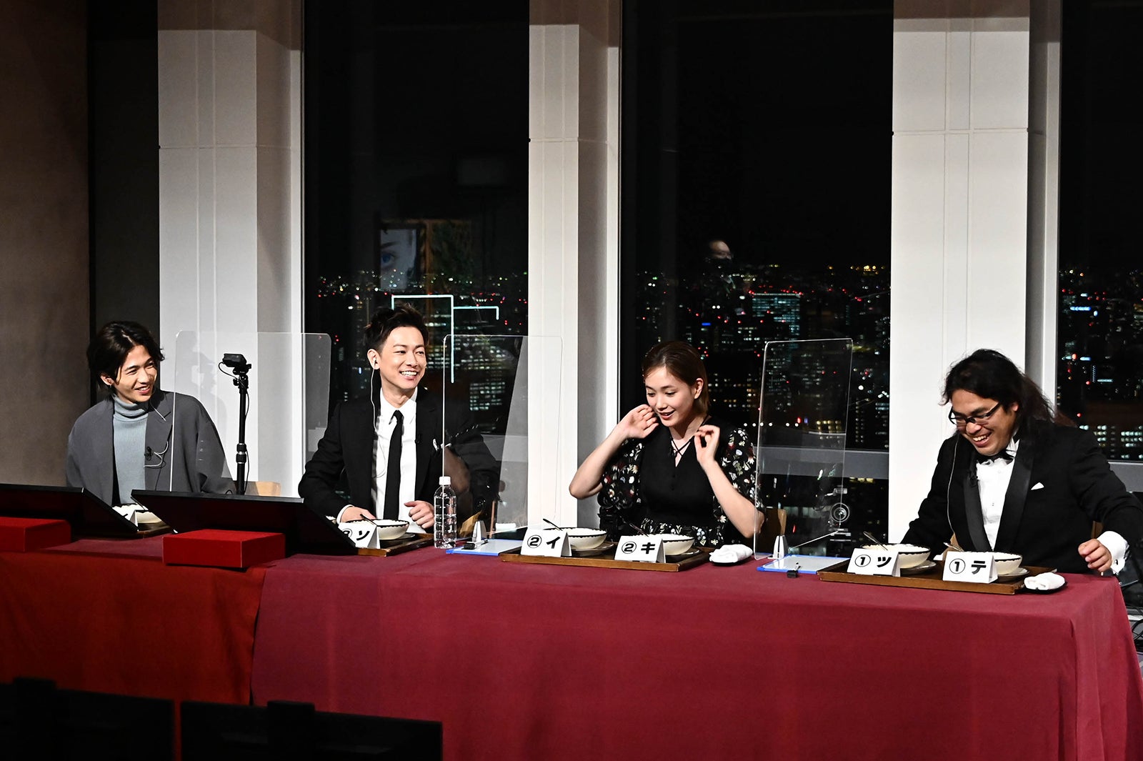 志尊淳、佐藤健、本田翼、中岡創一（C）TBS