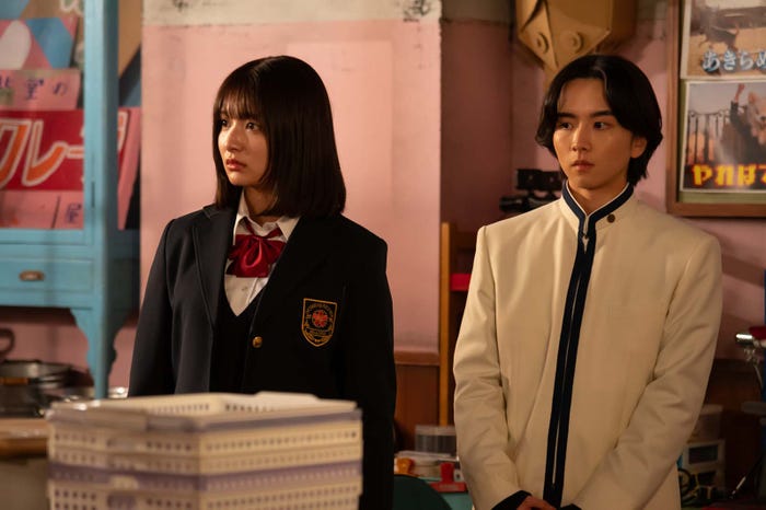 吉川愛、板垣李光人「マルス-ゼロの革命-」第1話より(C)テレビ朝日