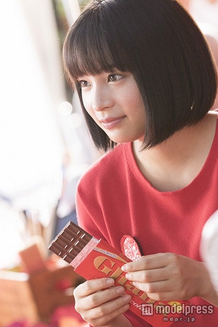 広瀬すず／CMメイキング風景