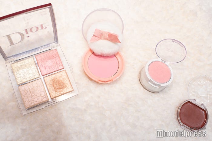 フェイスカラー/(左から)Dior、エチュードハウス、エテュセ、キャンメイク (C)モデルプレス