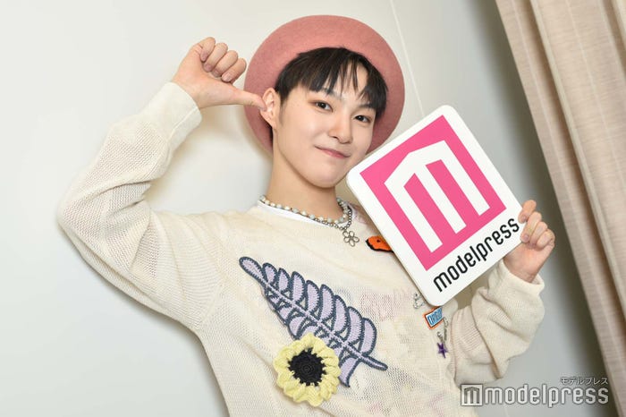 “トヨナガタクト”ポーズを見せてくれた拓斗(C)モデルプレス