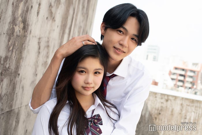 中島結音、岩本准之介(C)モデルプレス