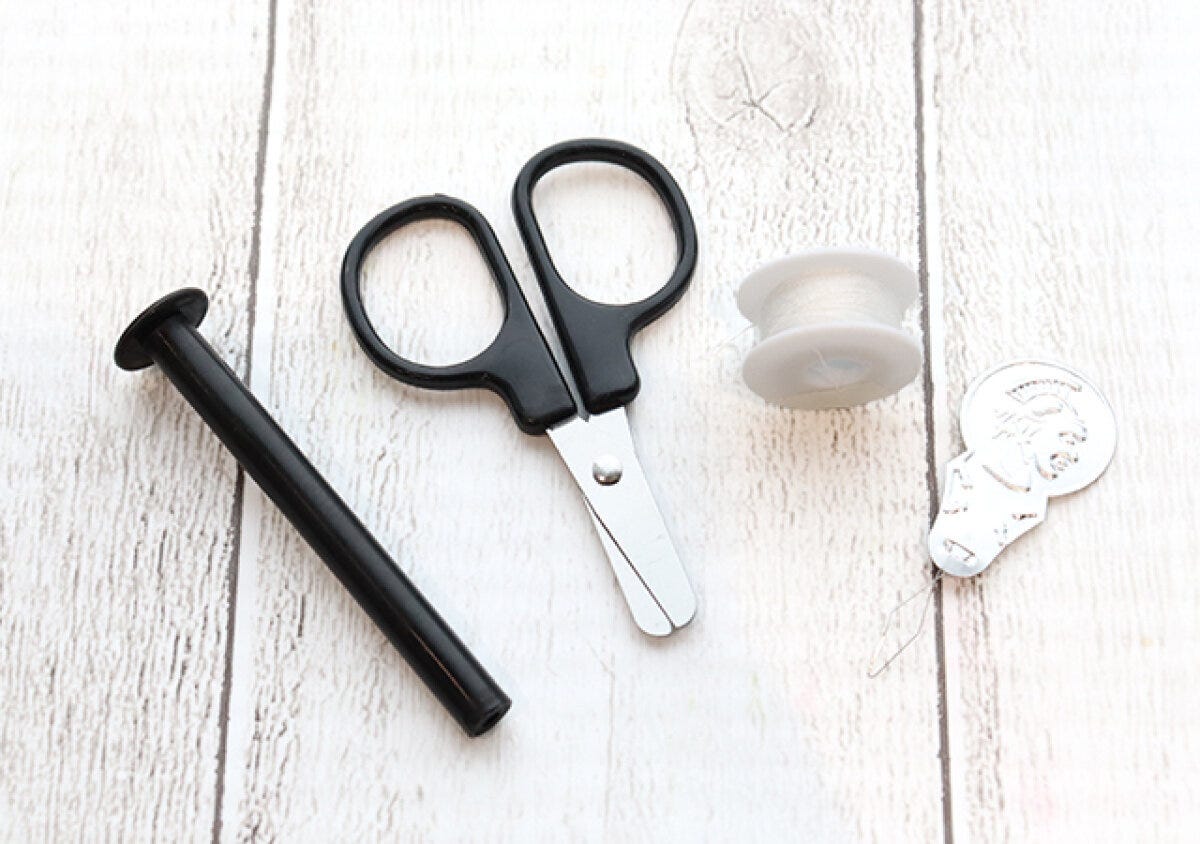 宝島社 雑誌付録 モノマスター3月号増刊 ムーミン スナフキン ハンディ・ミシンと巾着セット 宝島社雑誌付録モノマスター3月号増刊のムーミンのスナフキンハンディ・ミシンと巾着セット4