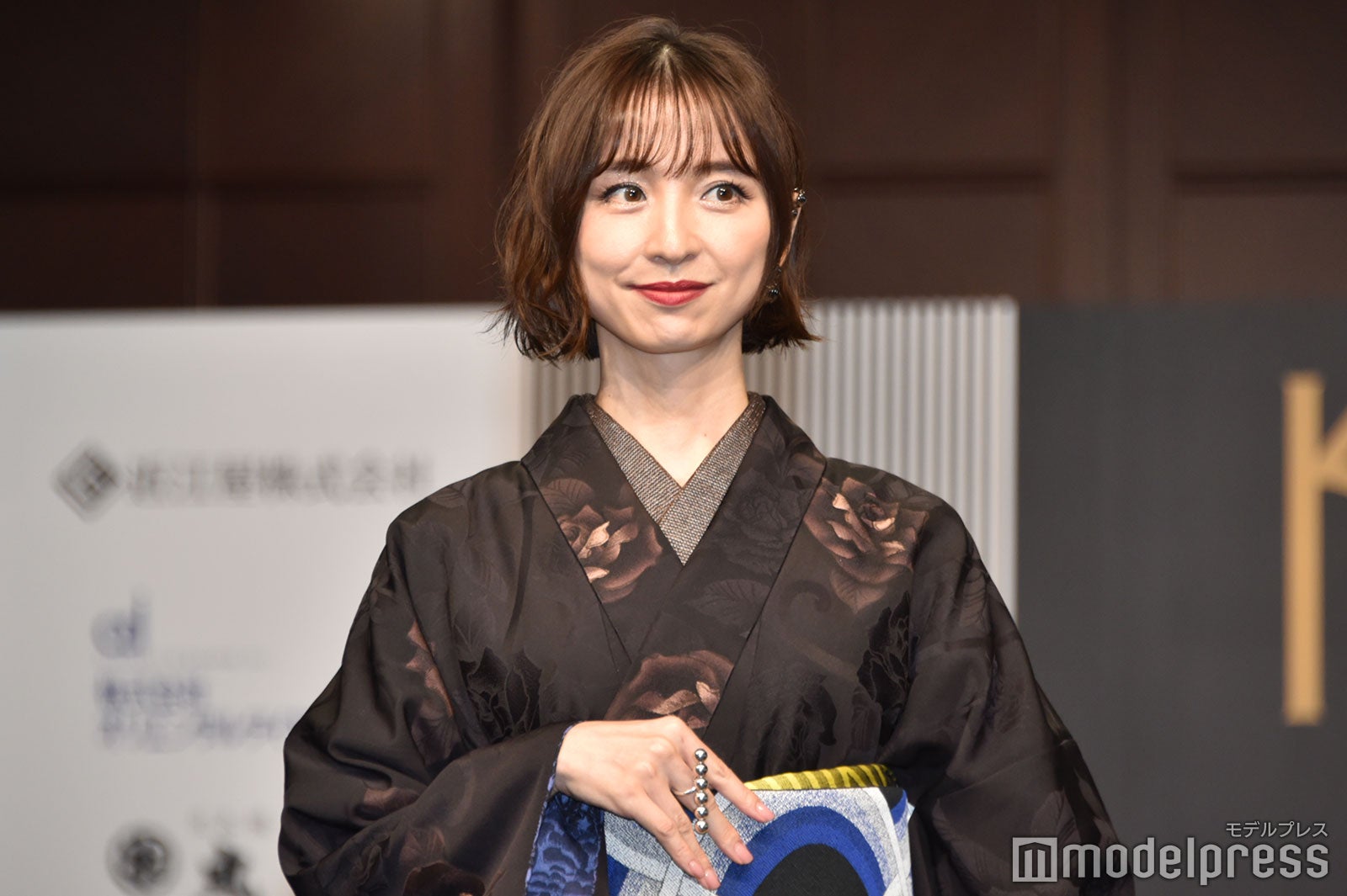 篠田麻里子（C）モデルプレス