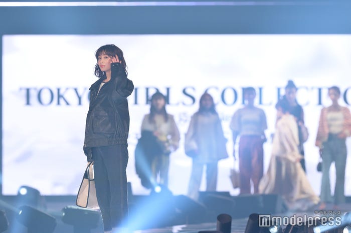 岡崎紗絵(C)モデルプレス