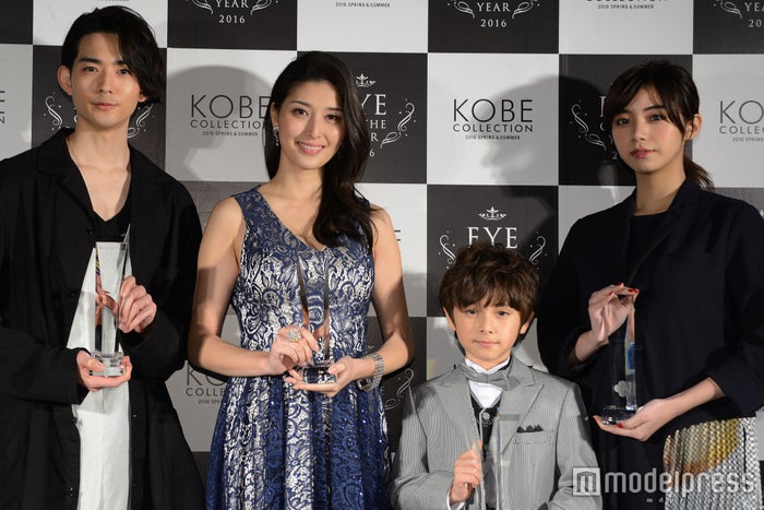 Kobe Collection 16 S S 神コレ X モデルプレス特設サイト Kobe Collection 16 S S 神コレ X モデルプレス特設サイト