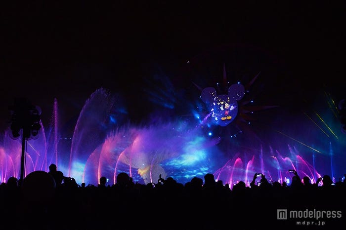 新エンターテイメント「ワールド・オブ・カラー:セレブレイト!ワンダフル・ワールド・オブ・ウォルト・ディズニー」